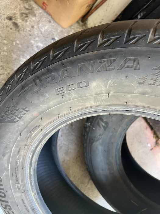 Vand 4cauciucuri de vara 225/65 R17 Bridgestone