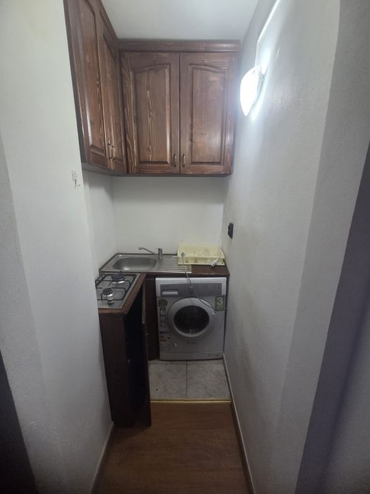 Garsoniera  de inchiriat in Piatra Neamt in blocul Turn de la Unic