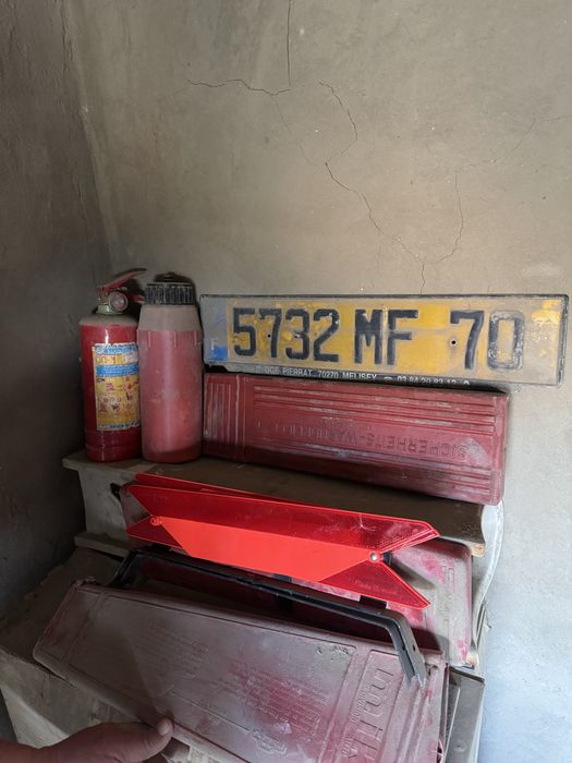 Огнетушитель аптечки знак аварийной остановки