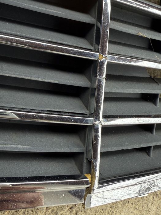 Предна маска за Мерцедес е клас w211