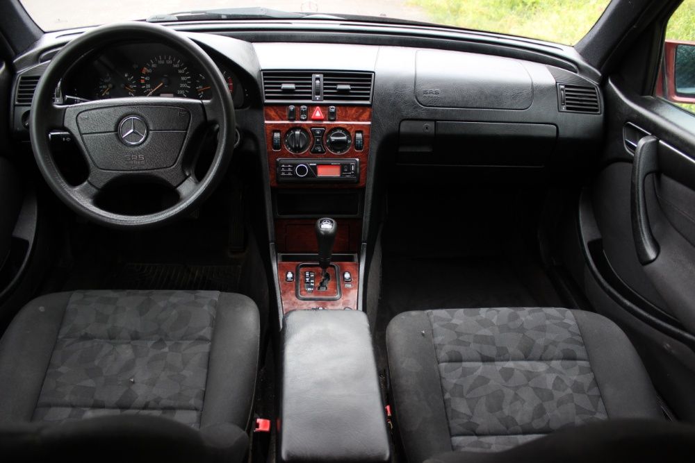 НА ЧАСТИ!!! Mercedes W202 C220cdi Комби фейслифт / Мерцедес В202