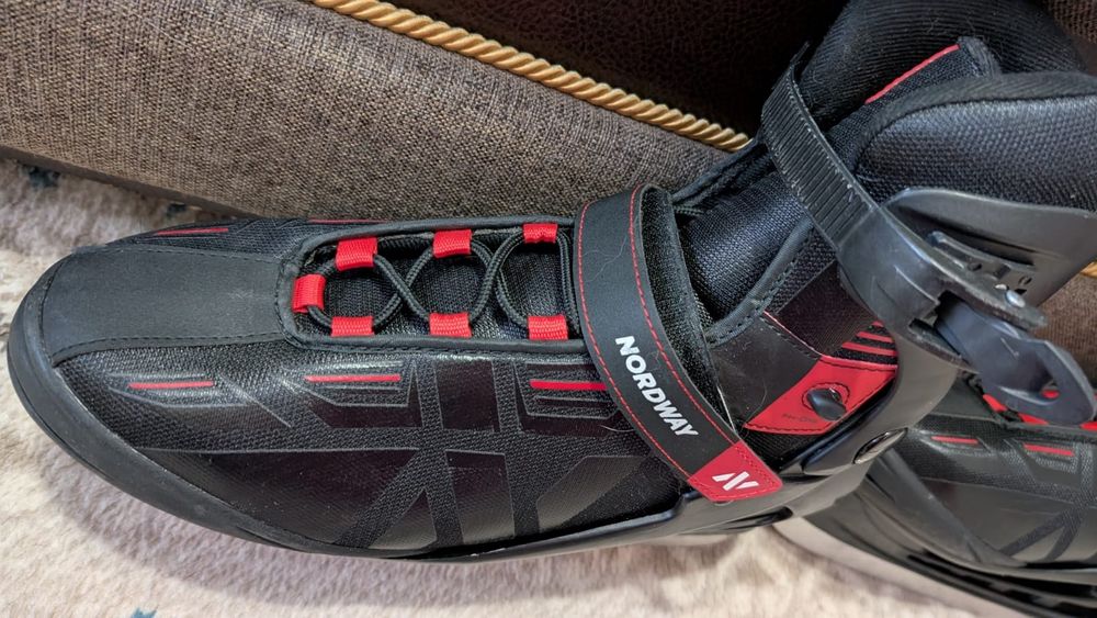 Продам коньки на мальчика.