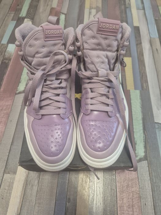 Adidasi Air Jordan 1 Acclimate