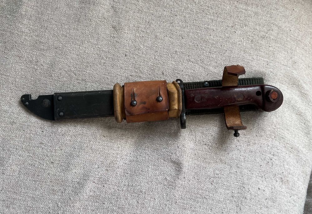 Baionetă AKM militară cu teacă și toc textil piele original MAPN