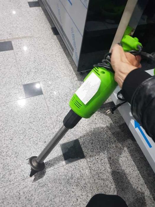 Blender de mana cu tija 250mm