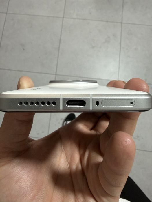 Xiaomi 15 ultra 16/512Gb kar dok full Global versiya