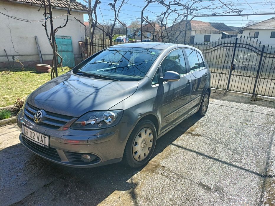 Vând Golf 5+ 2007. Motor 1.9 Diesel