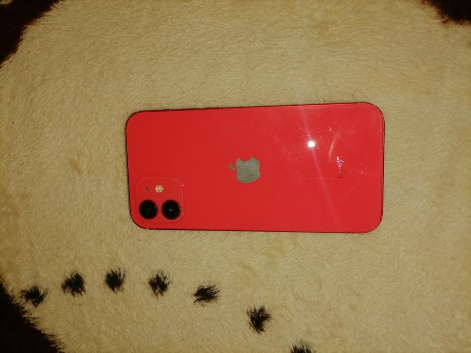 iPhone 12 de vanzare