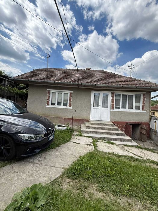 Vand casa in Nicula,jud:Cluj
