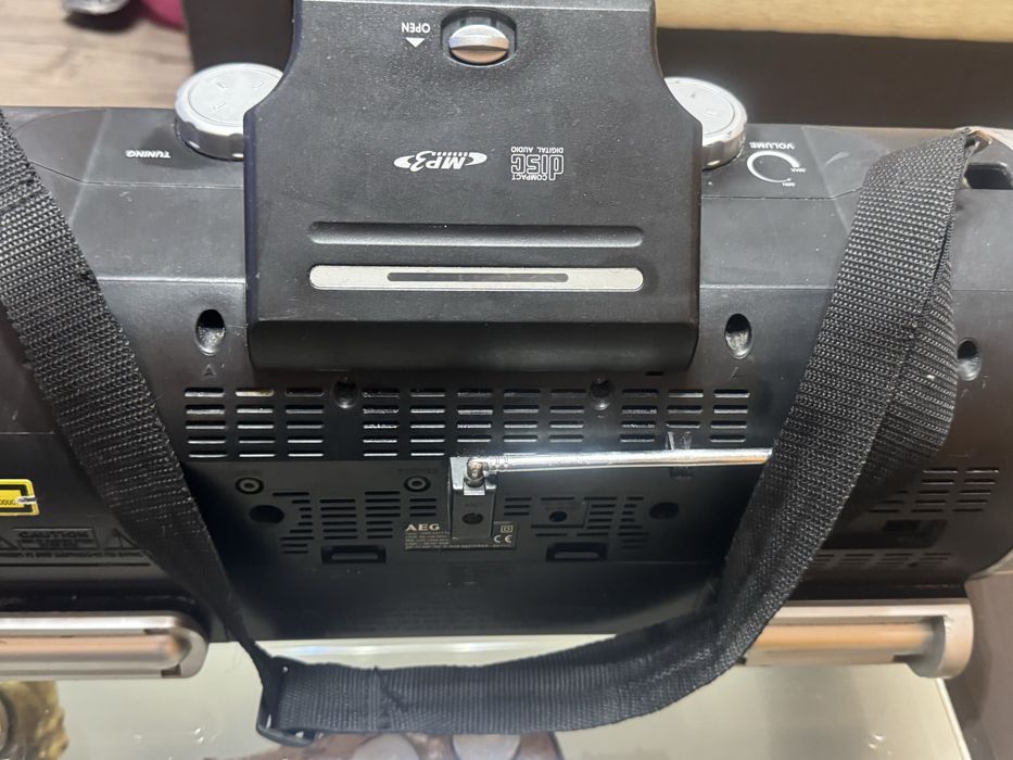 Boombax Aeg Srr-4317 Cd Mp3