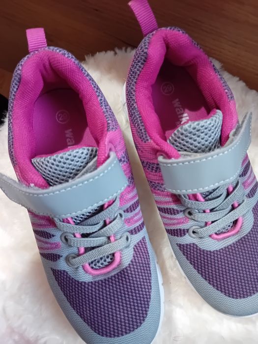 Adidași mărimea 29 WALKS