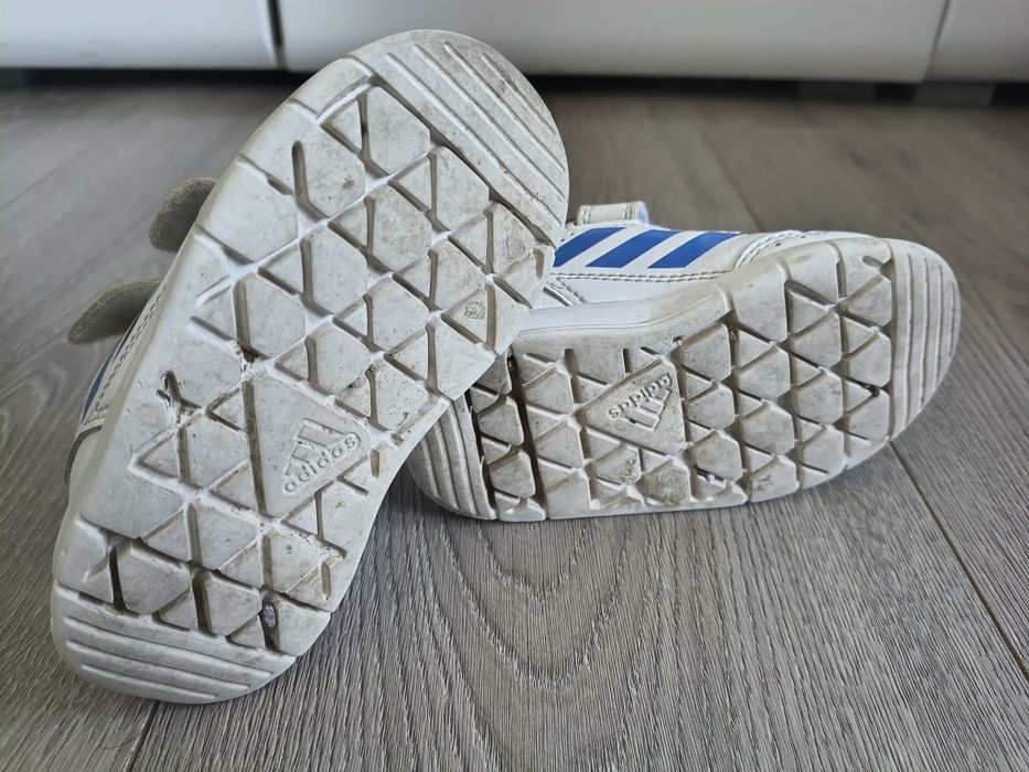 Adidas pt copii , marime 21