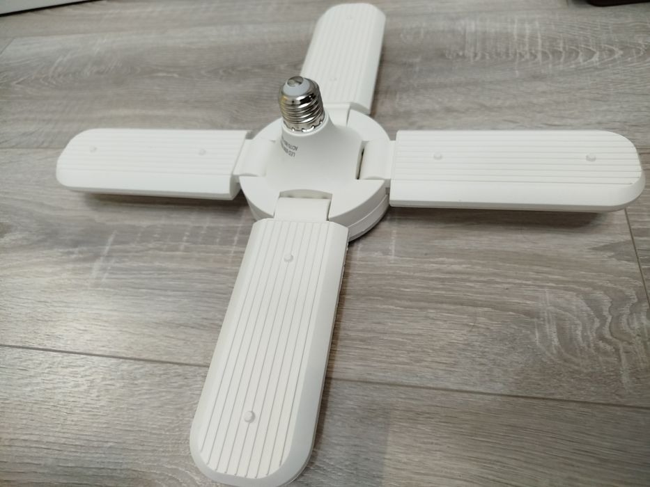 Лампа светодиодная