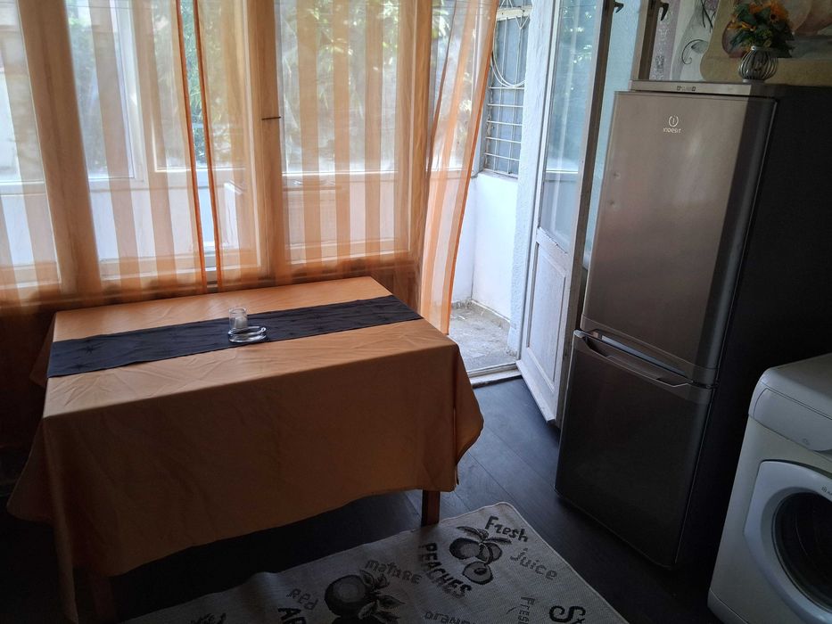 Дава се под наем Двустаен апартамент в Търговище, Център - 75 кв.м за 244.8 € - Снимка #8