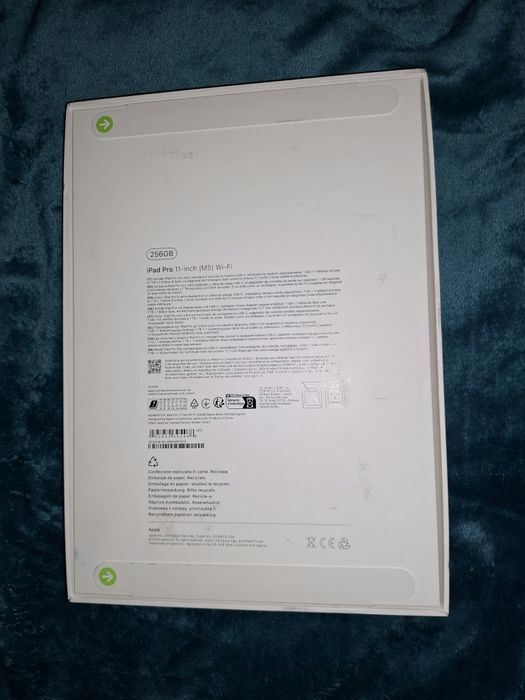 Vând Apple iPad Pro 11, M5, 256GB, Standard Glass, Wi-Fi, SPACE BLACK
