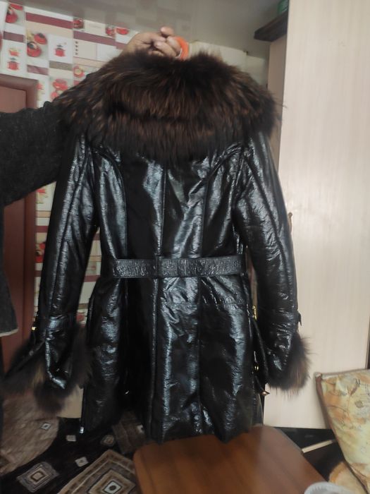 Кожаная зимняя куртка