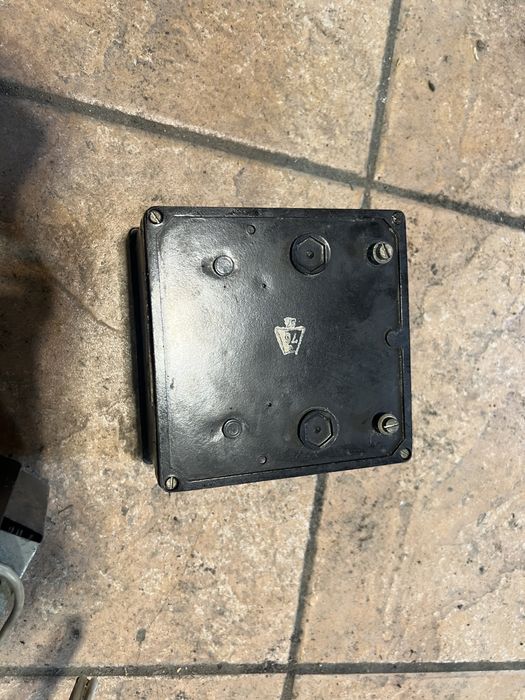 Продавам Ампермер