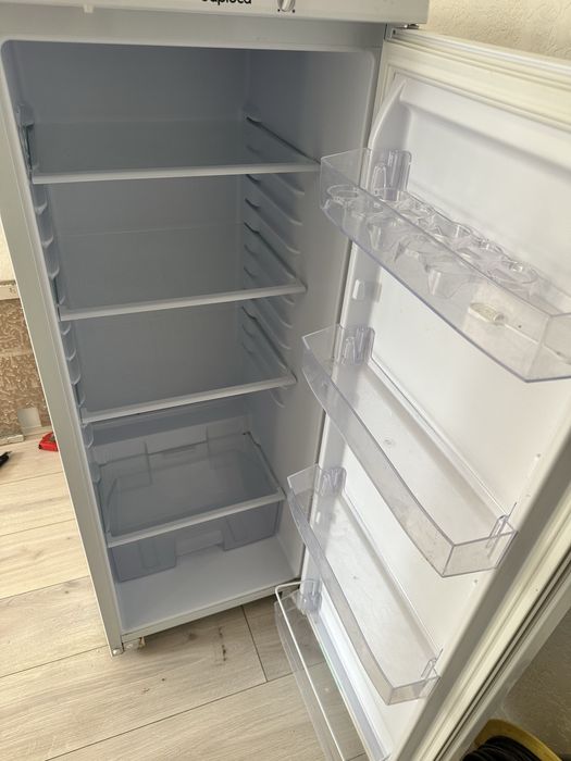 Продам холодильник БИРЮСА