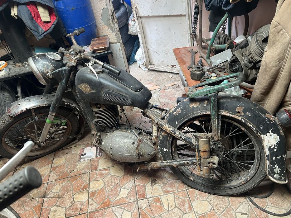 Ij 49 motocicleta de epoca
