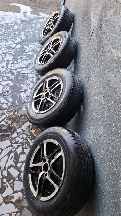 Продам диски и шина
