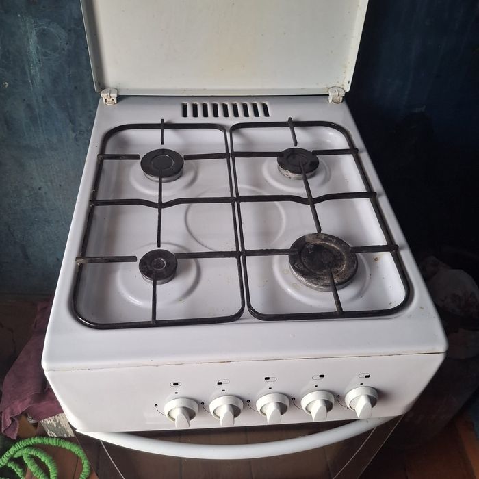 Продам газовую плиту, 10 тыс.