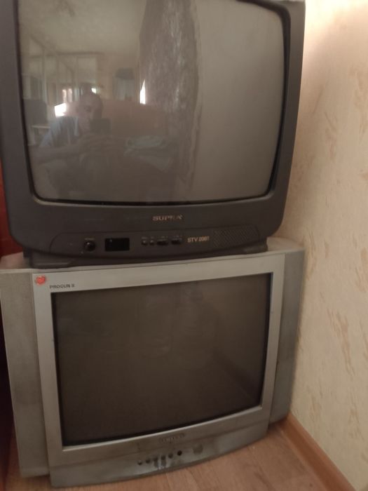 Тевизоры б/у отдам