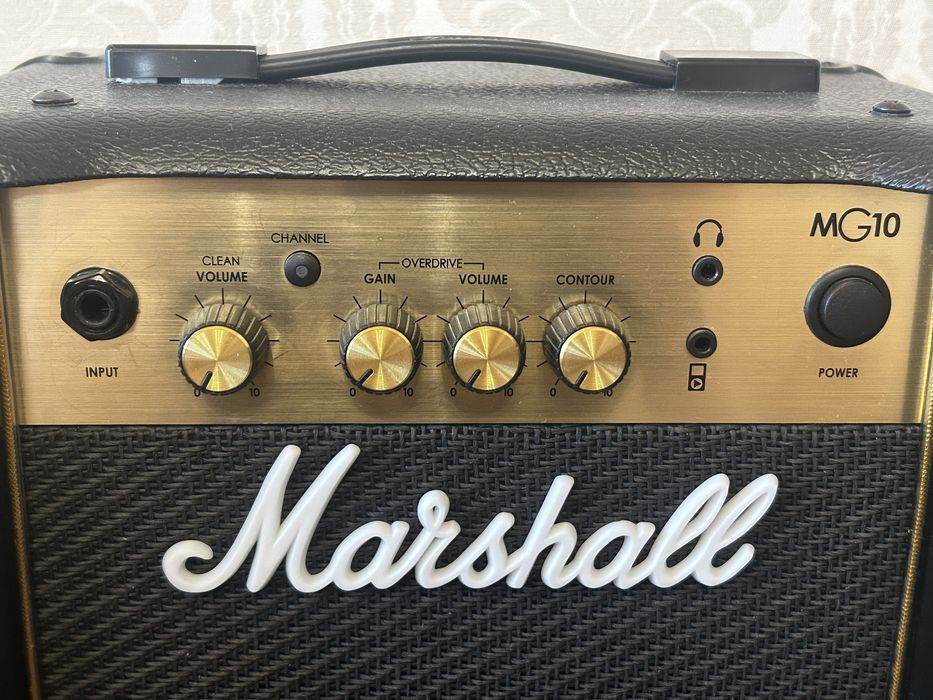Комбоусилитель для гитары Marshall