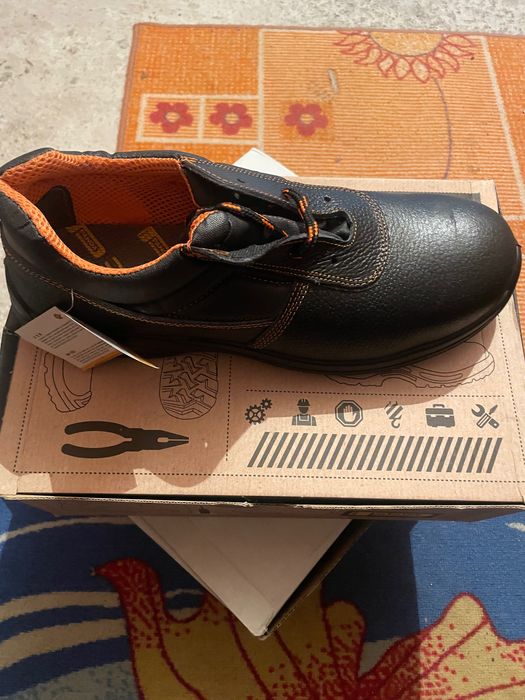 Работни обувки, ниски