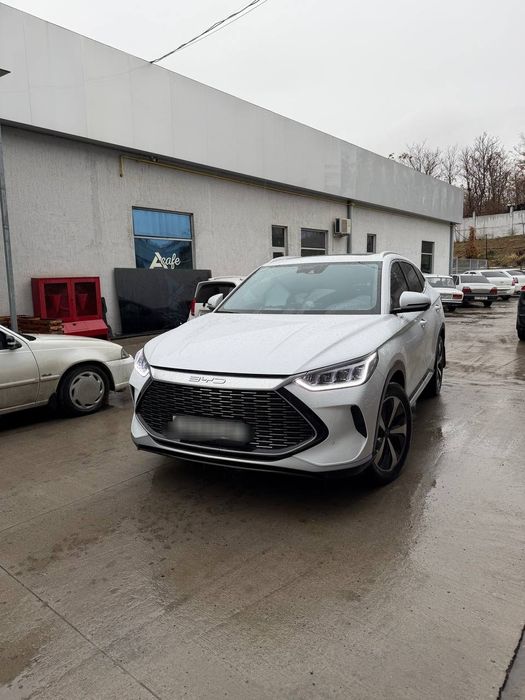 BYD Song Plus DM-i. Srochna sotiladi.