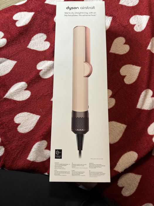 Dyson airstrait sigilat