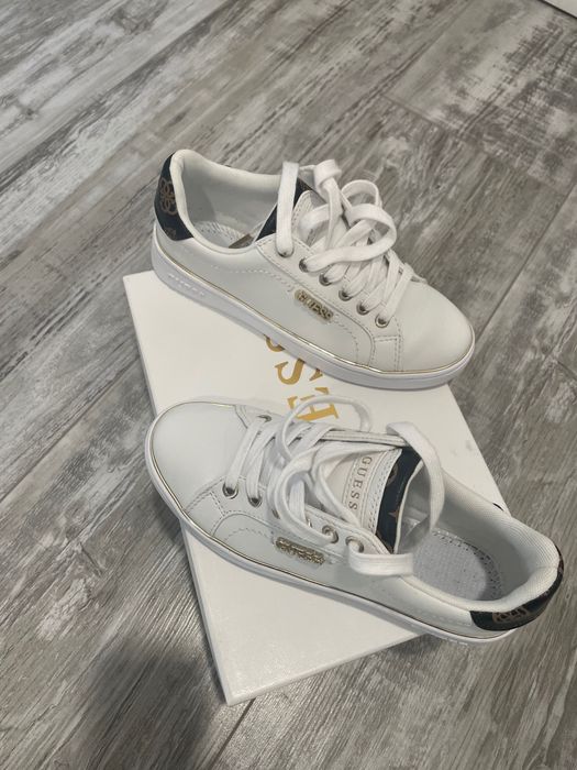 Кецове Guess 35 номер
