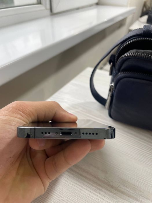 iphone 12 pro 128/76