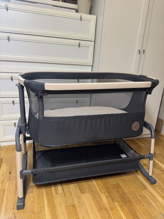 MAXI-COSI бебешко легло NEXT TO ME, Iora Air - beyond graphite