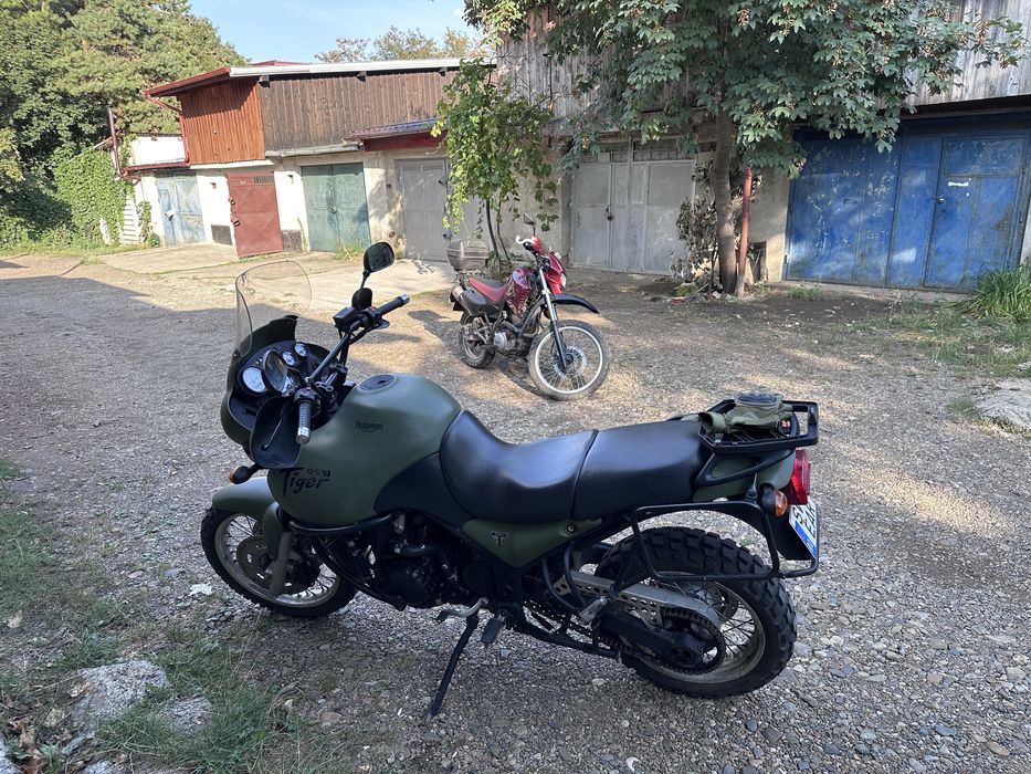Vând Triumph Tiger 955i