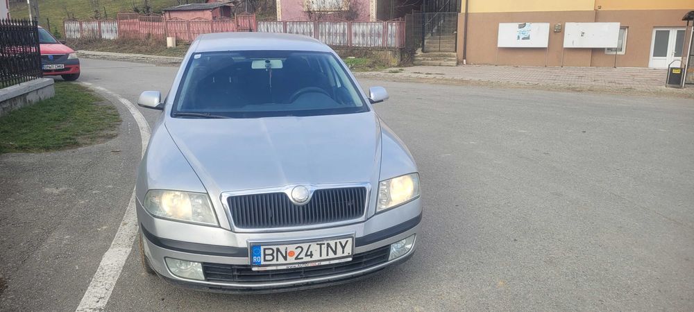 Vand skoda octavia in stare foarte buna