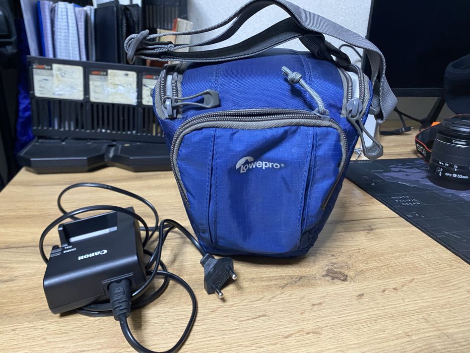 Продам Canon EOS 2000D