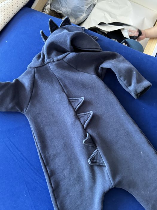 Продам комбинезон для мальчика