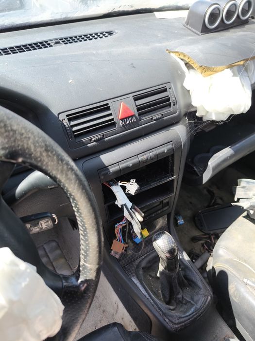 Шкода Октавия На части бензин спорт