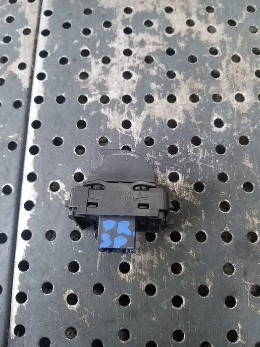 Buton geam electric dreapta spate renault megane 3 254010003r
