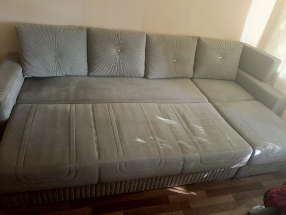 Продам диван угловое в хорошем состояние
