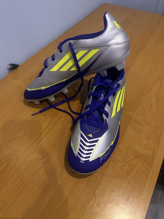 Бутонки Adidas като нови