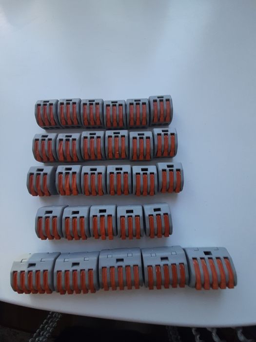 Клеммы монтажные зажимы ост. 21шт.и 4шт