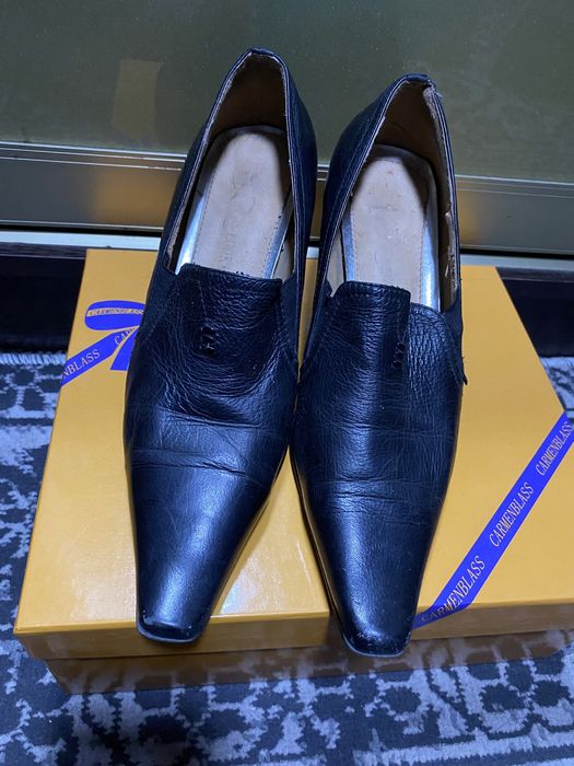 Продам женские кожаные туфли