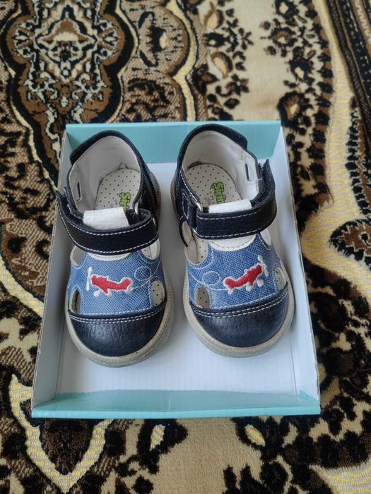 Детские сандали 19 разм