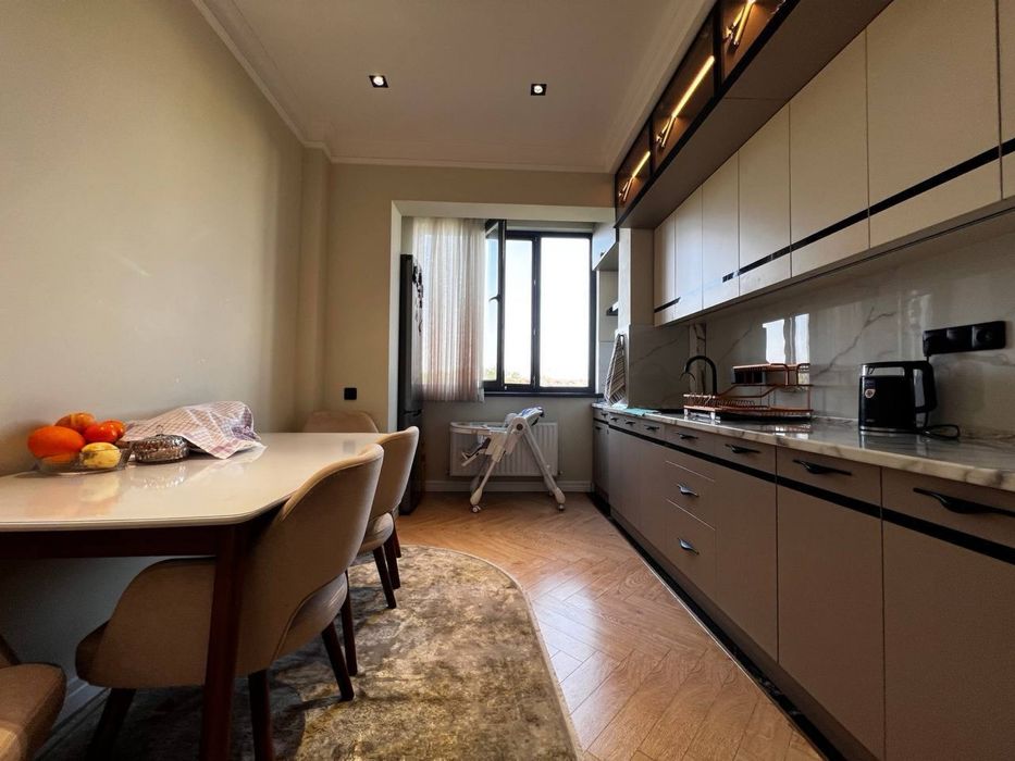 Квартира Дархан, Садик Интеллект 4/5/9 92 кв.м