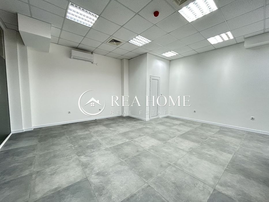 Дава се под наем Офис в София, Студентски град - 40 кв.м за 281.01 € - Снимка #1