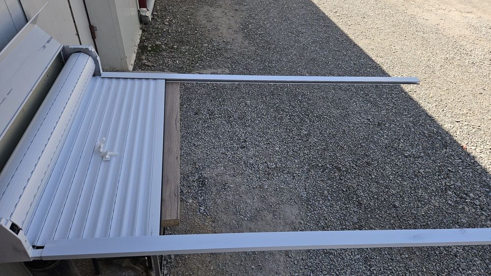 Rulou Exterior Aluminiu  Motorizat 109×200cm Germania ( Nou )
