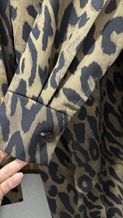 Брючный костюм новый 48-50