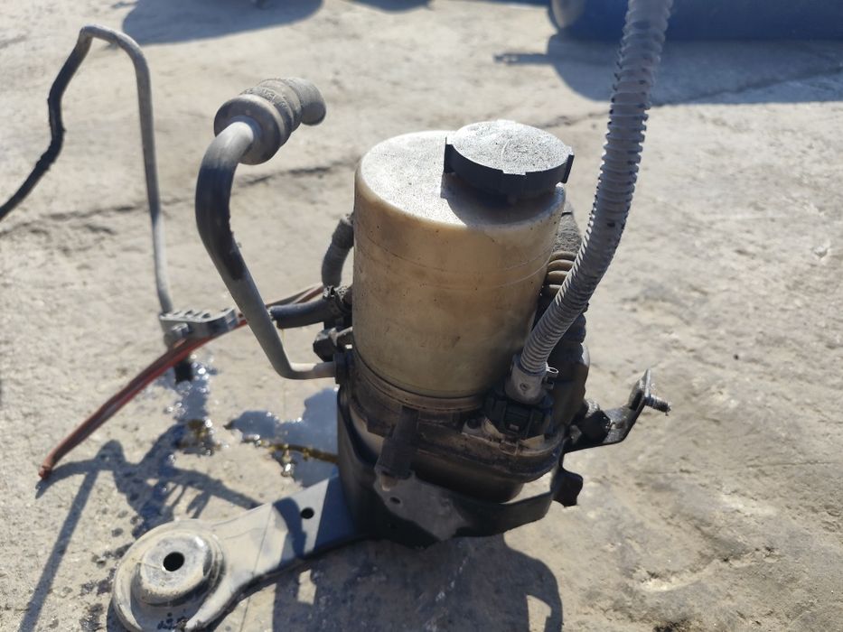 Електрохидравлична помпа за Опел Вектра Ц 2.2 - TRW