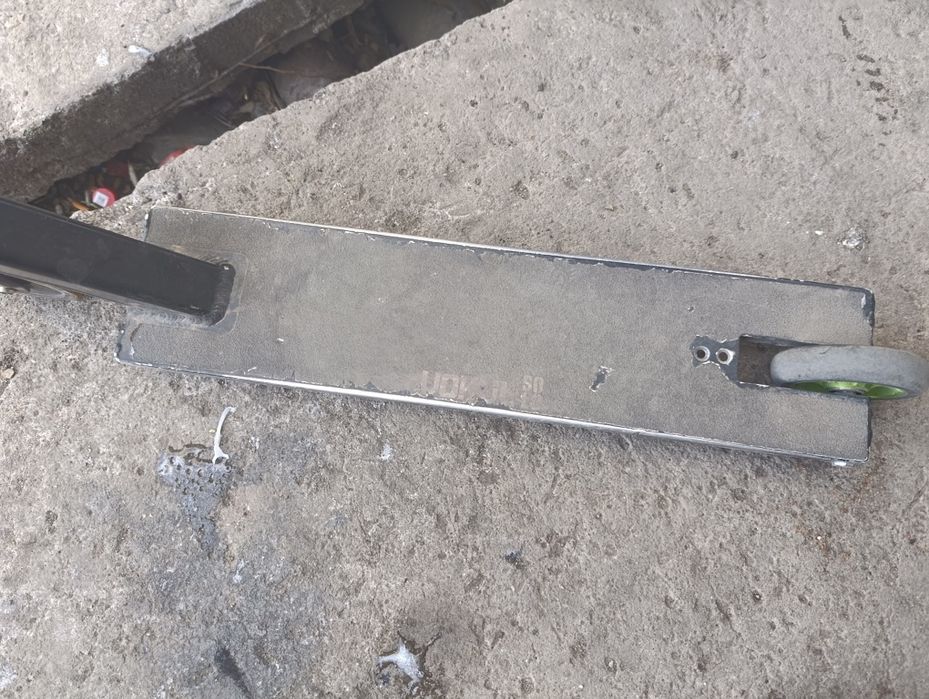 Продам трюковой самокат